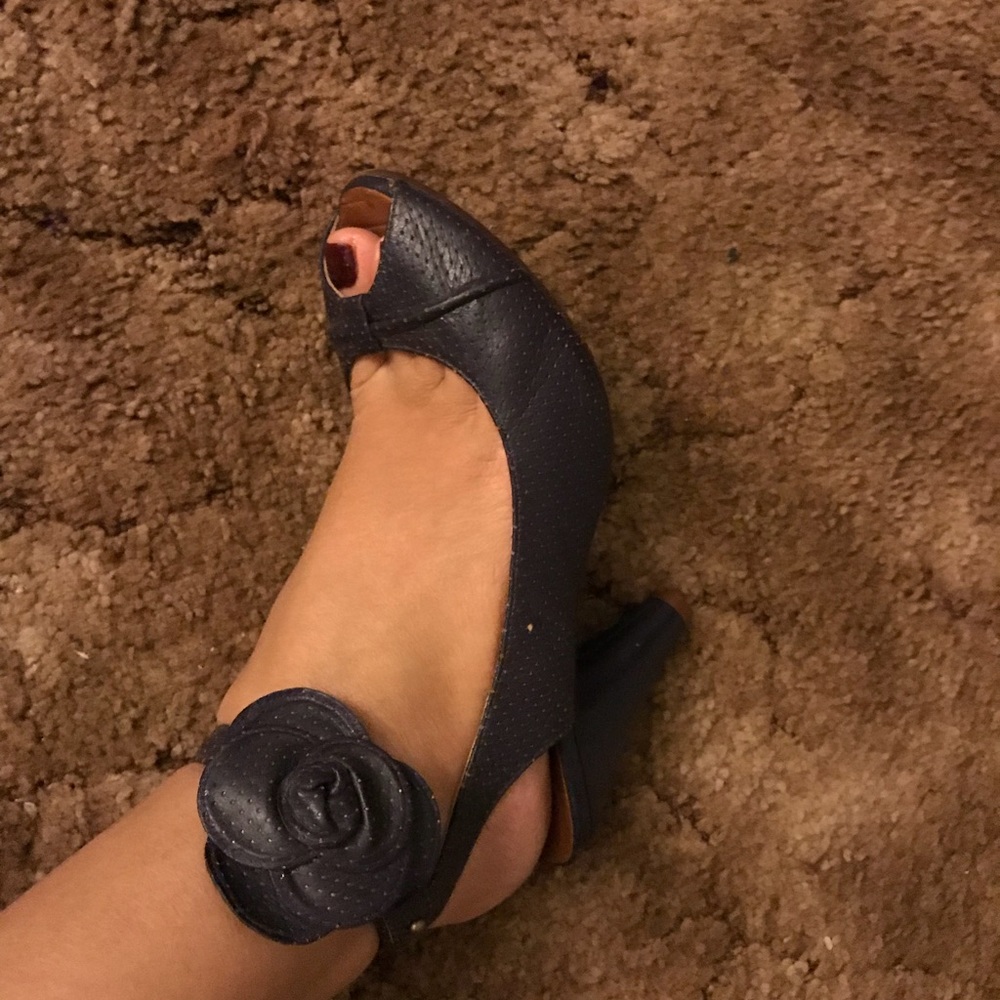 Arturo Chiang Dark Purple Heels